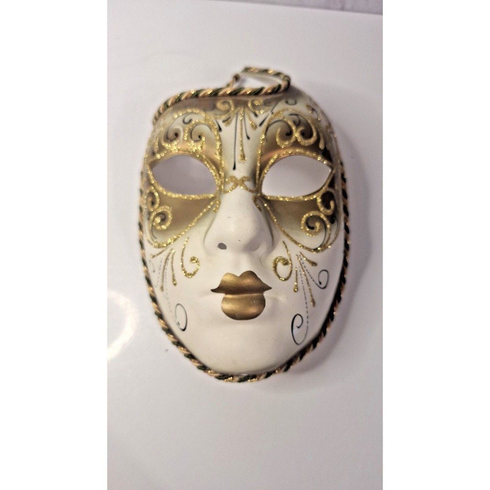 Papier-Mâché Decorative Mask,Venetian-Style Masquerade Maskwith Gold and Cream - Picture 4 of 6